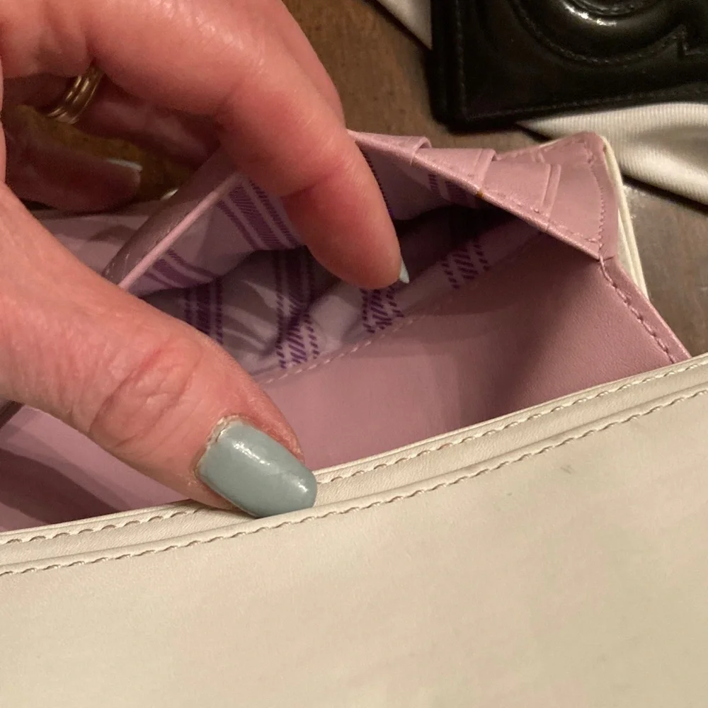 Coach EUC Penelope White Leather Clutch Wallet with Silver logo on front flap. - Picture 12 of 15